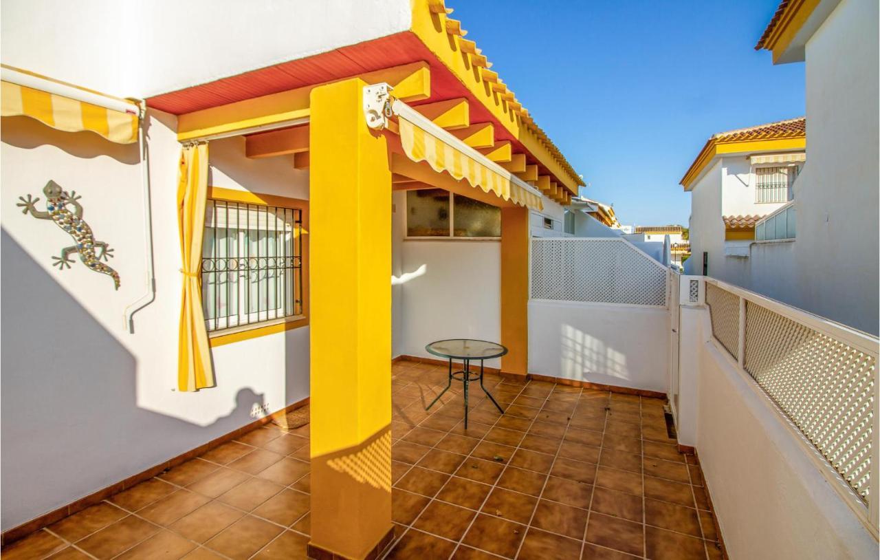 4 Bedroom Cozy Home In Pilar De La Horadada Exteriör bild