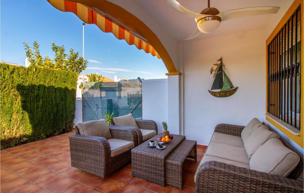 4 Bedroom Cozy Home In Pilar De La Horadada Exteriör bild