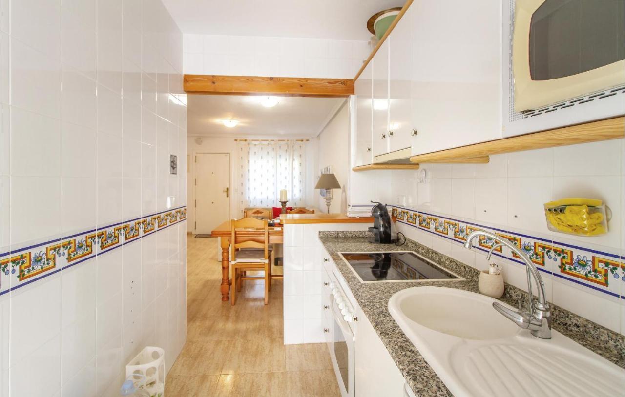 4 Bedroom Cozy Home In Pilar De La Horadada Exteriör bild